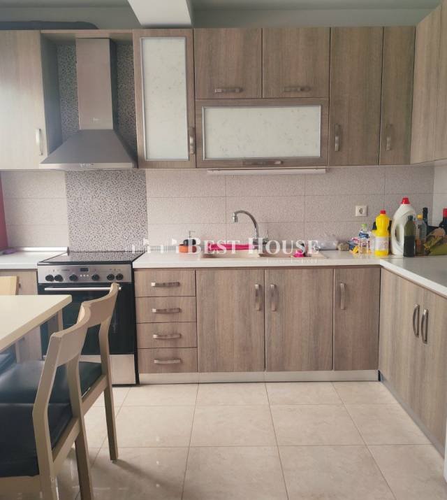 /images/gallery/7416/thumbs/2 L7416 Nees Photo_640x715.jpg